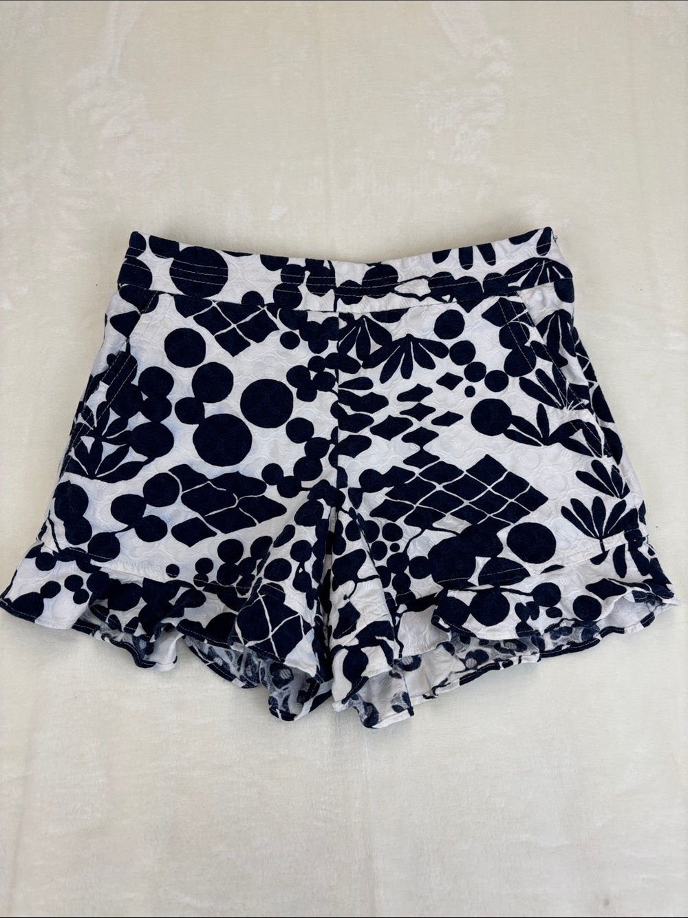 TRINA TURK Rocklin Shorts Size 00